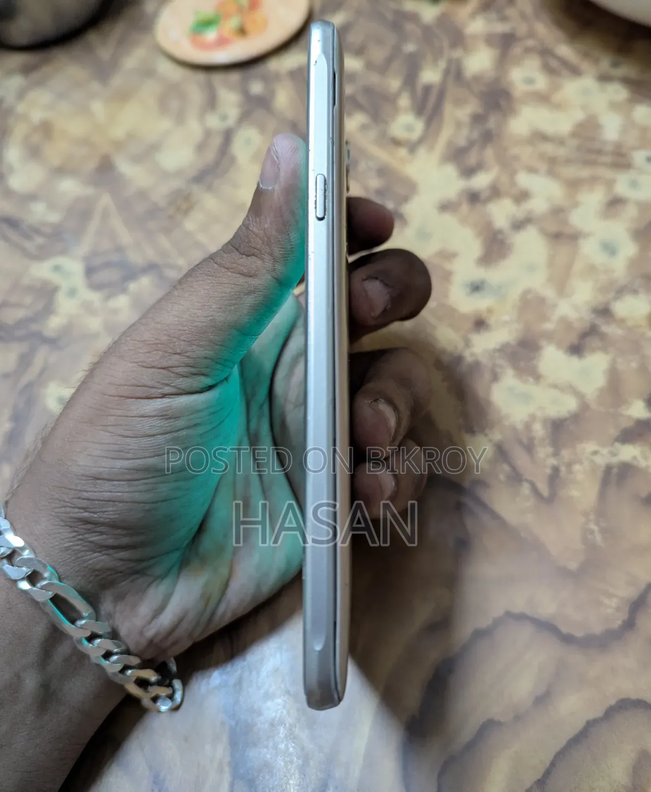 Samsung Galaxy J7 16 GB Gold