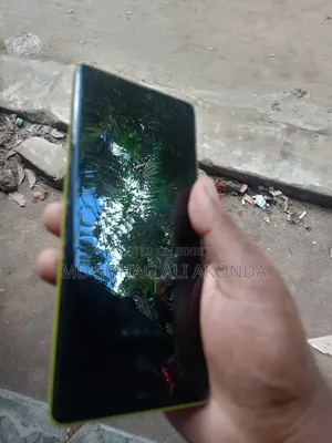 Motorola Moto G85 128 GB Green