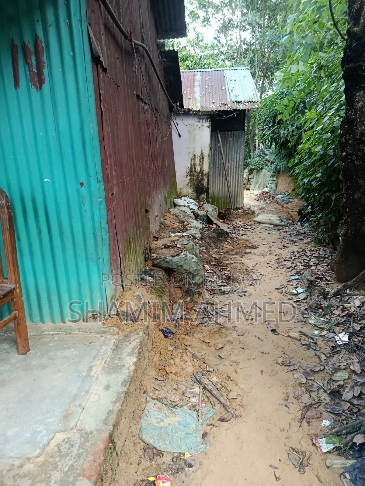 তিন শতক ঘর সহ তিন রুম