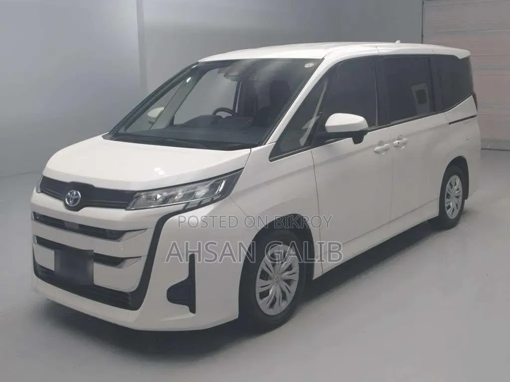 Toyota Noah 2022 Pearl