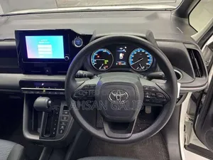 Toyota Noah 2022 Pearl