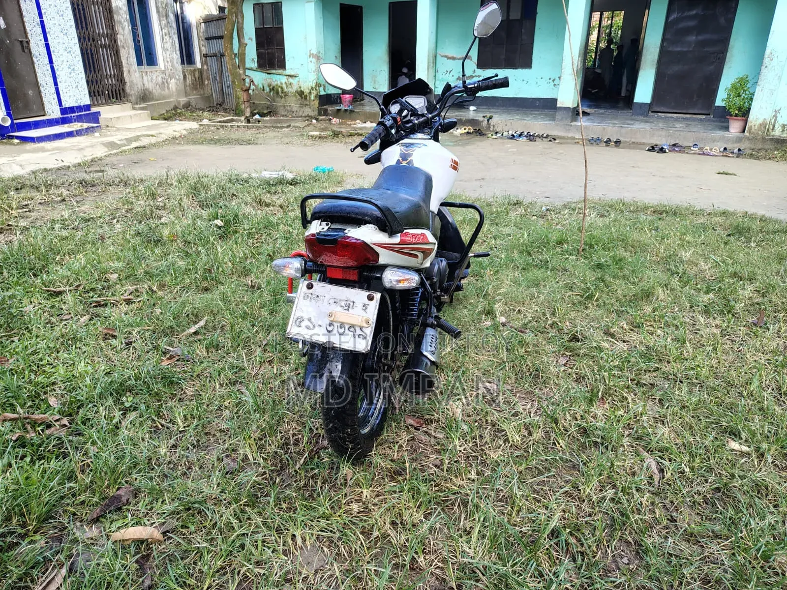 টিভিএস ২০১৪ সাদা