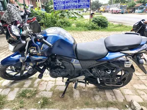 ইয়ামাহা এফজেড ২০১৮ ব্লু