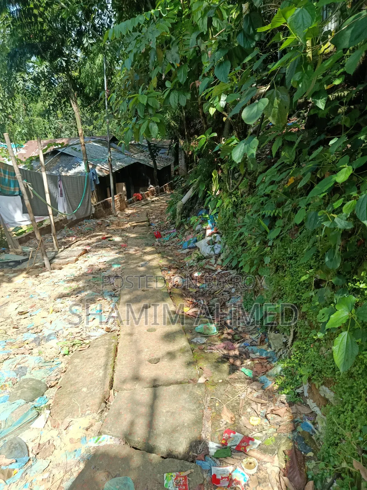তিন শতক ঘর সহ তিন রুম