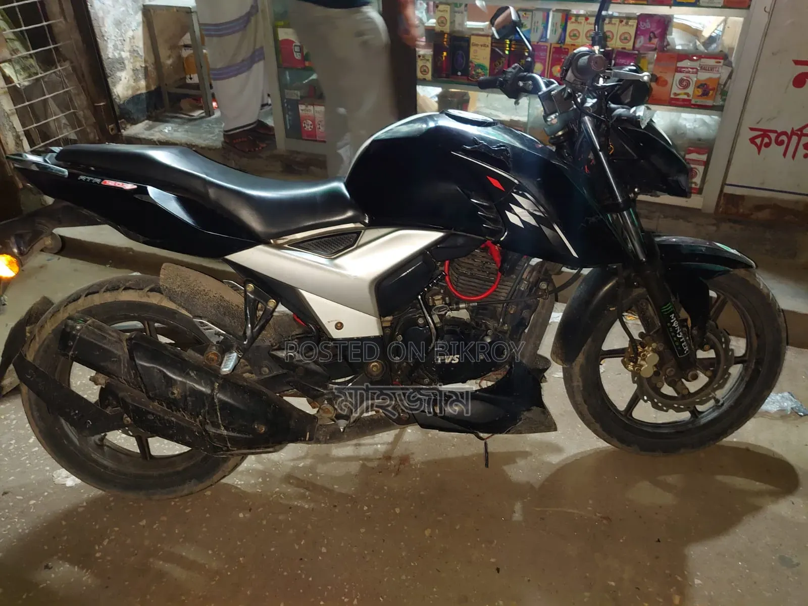 TVS Apache RTR 160 4V 2024 Black