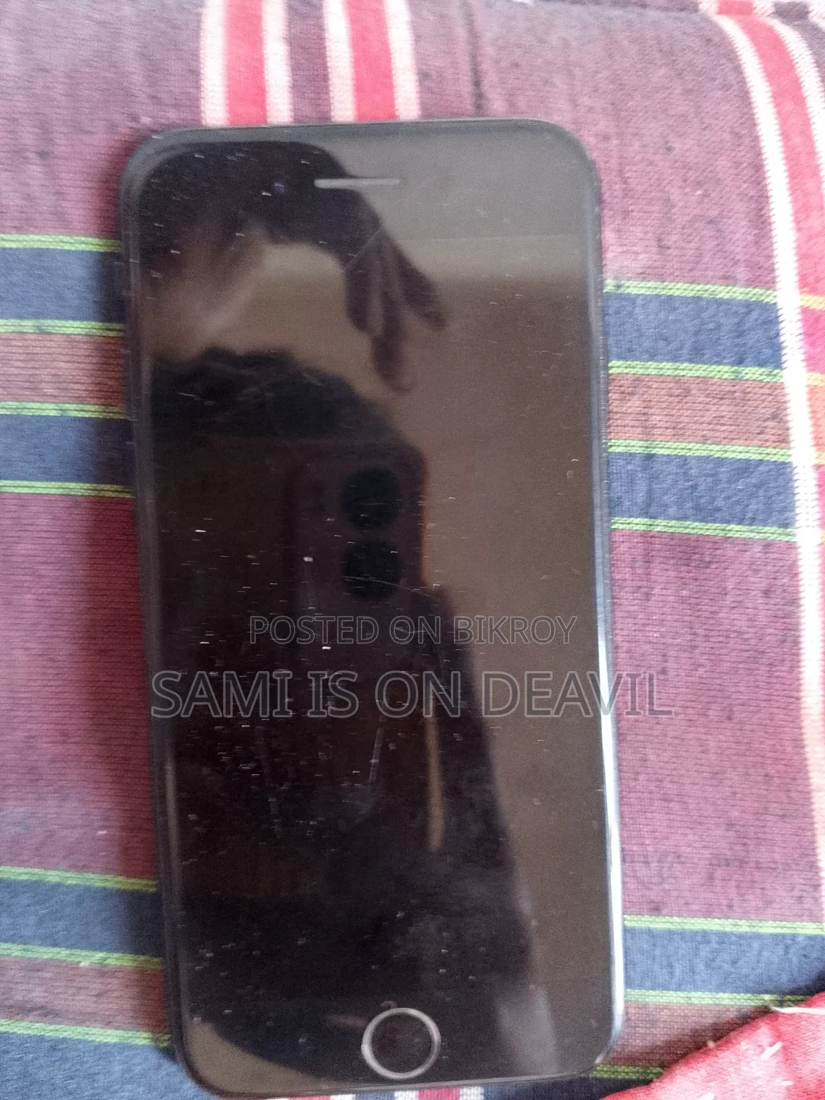 Apple iPhone SE 64 GB Black