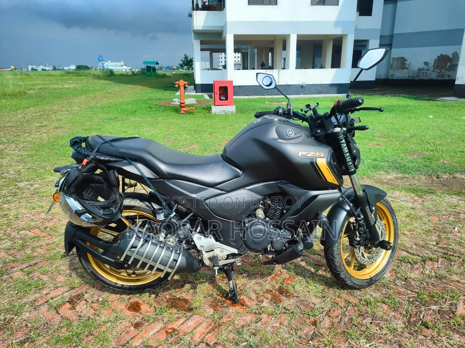 ইয়ামাহা এফজেড ২০২৫ ব্ল্যাক