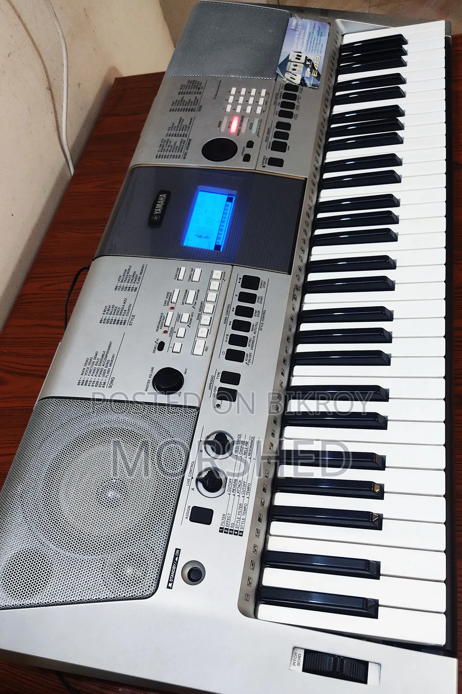 YAMAHA PSR E-413 Touch Sensitive Keyboard With MIDI