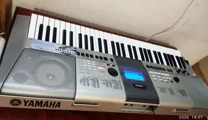 YAMAHA PSR E-413 Touch Sensitive Keyboard With MIDI