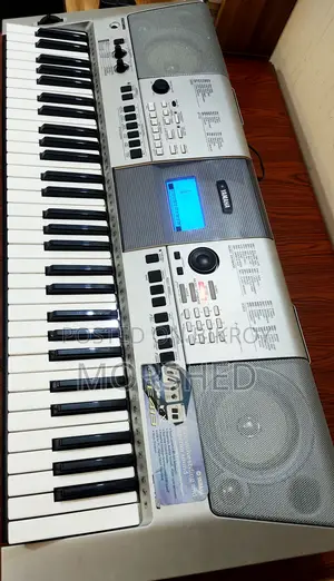 YAMAHA PSR E-413 Touch Sensitive Keyboard With MIDI