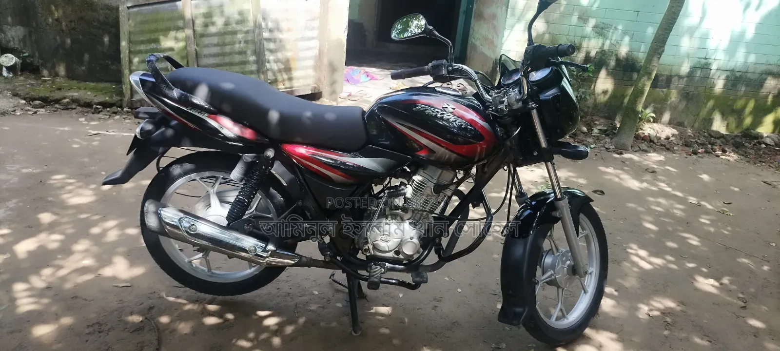 বাজাজ ডিসকভার ১২৫ ২০১৮ ব্ল্যাক