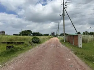 Block-P, 3-Katha, South-Face Plot Sell