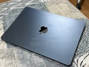 Laptop Apple MacBook Air 2024 M3 8GB Apple M3 SSD 256GB
