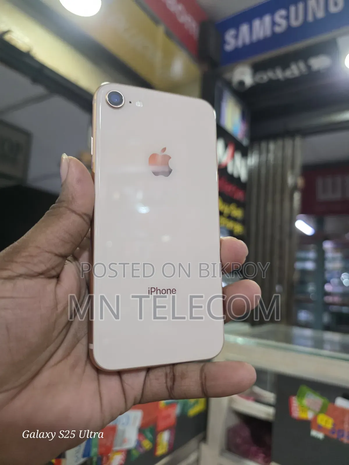 Apple iPhone 8 64 GB Gold