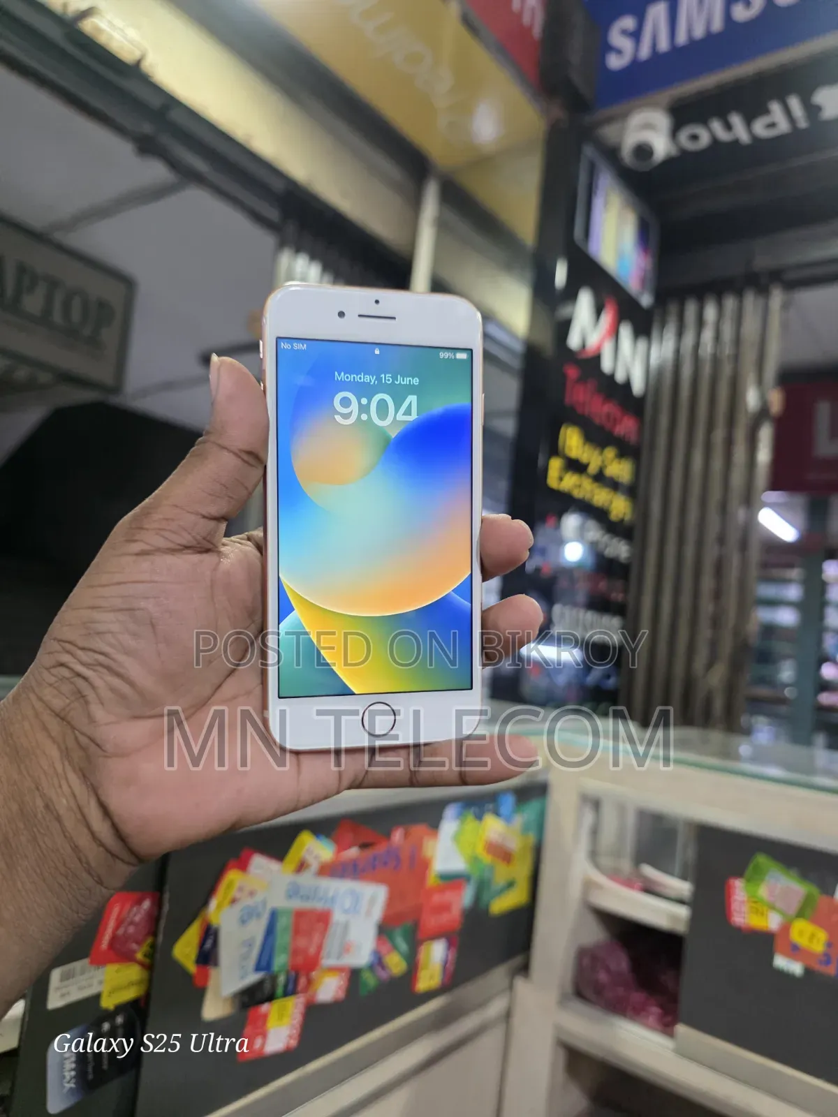 Apple iPhone 8 64 GB Gold