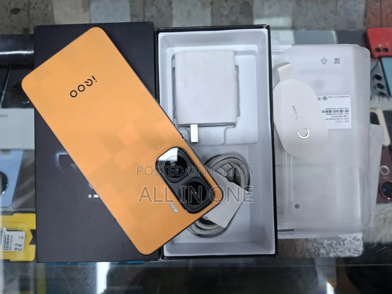 iQOO 11 256 GB Orange