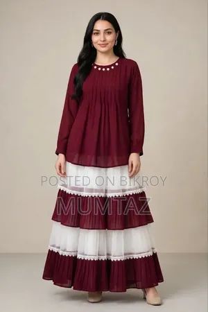 ট্রেন্ডি লেডিস টপস অ্যান্ড স্কার্ট সেট