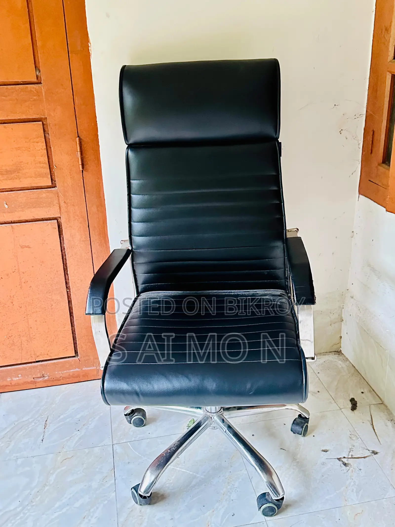 অফিস বস চেয়ার