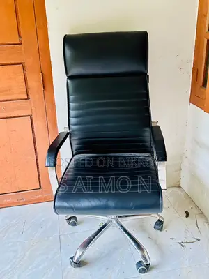 Office Boss Chair