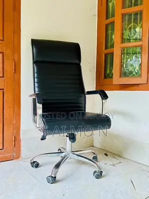 অফিস বস চেয়ার