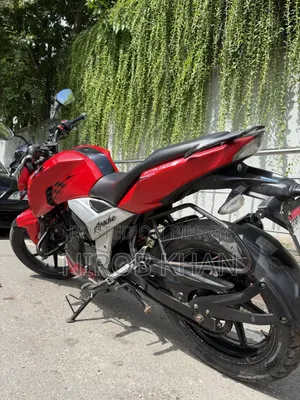 টিভিএস আপাচি আরটিআর ১৬০ ৪ভি ২০২২ লাল