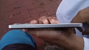 টেকনো স্পার্ক গো ৬৪ জিবি হোয়াইট