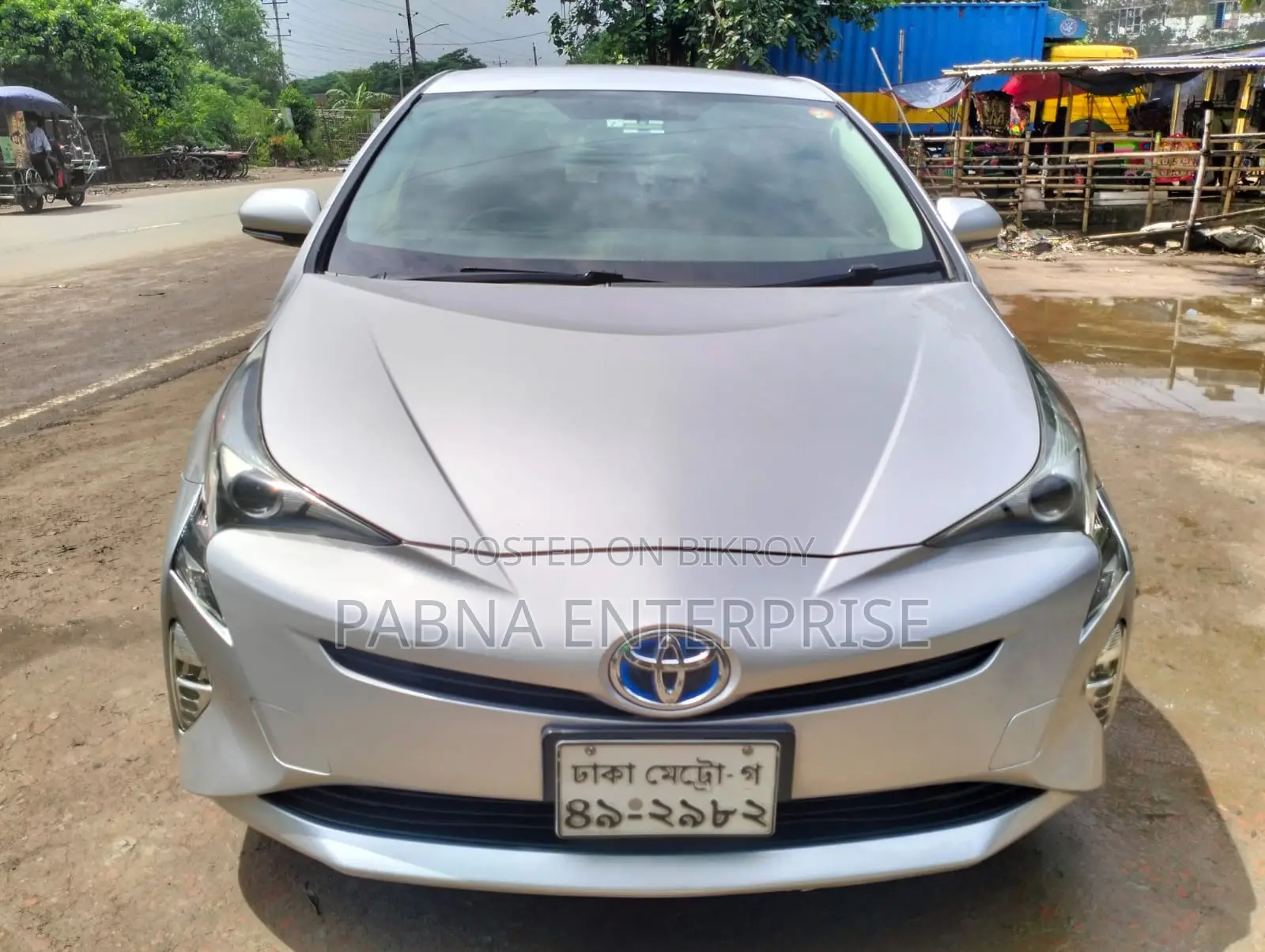 টয়োটা প্রিয়াস ২০১৭ সিলভার