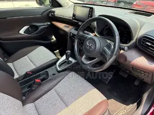 New Toyota Yaris Cross 1.5 All-Wheel Drive 2021 Red