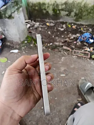 অ্যাপল আইফোন ১৩ ১২৮ জিবি হোয়াইট