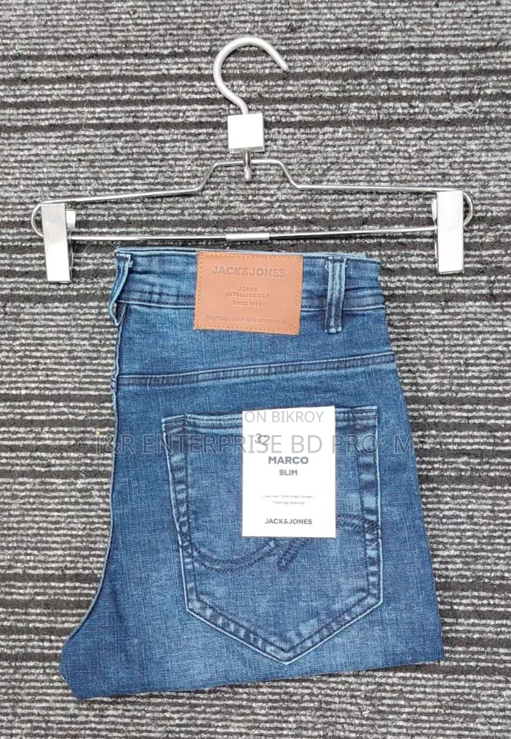 Stylish 4-pocket Denim Pants