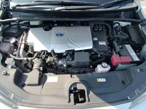 Toyota Prius 2021 Pearl