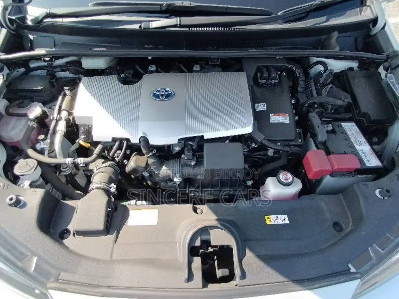Toyota Prius 2021 Pearl