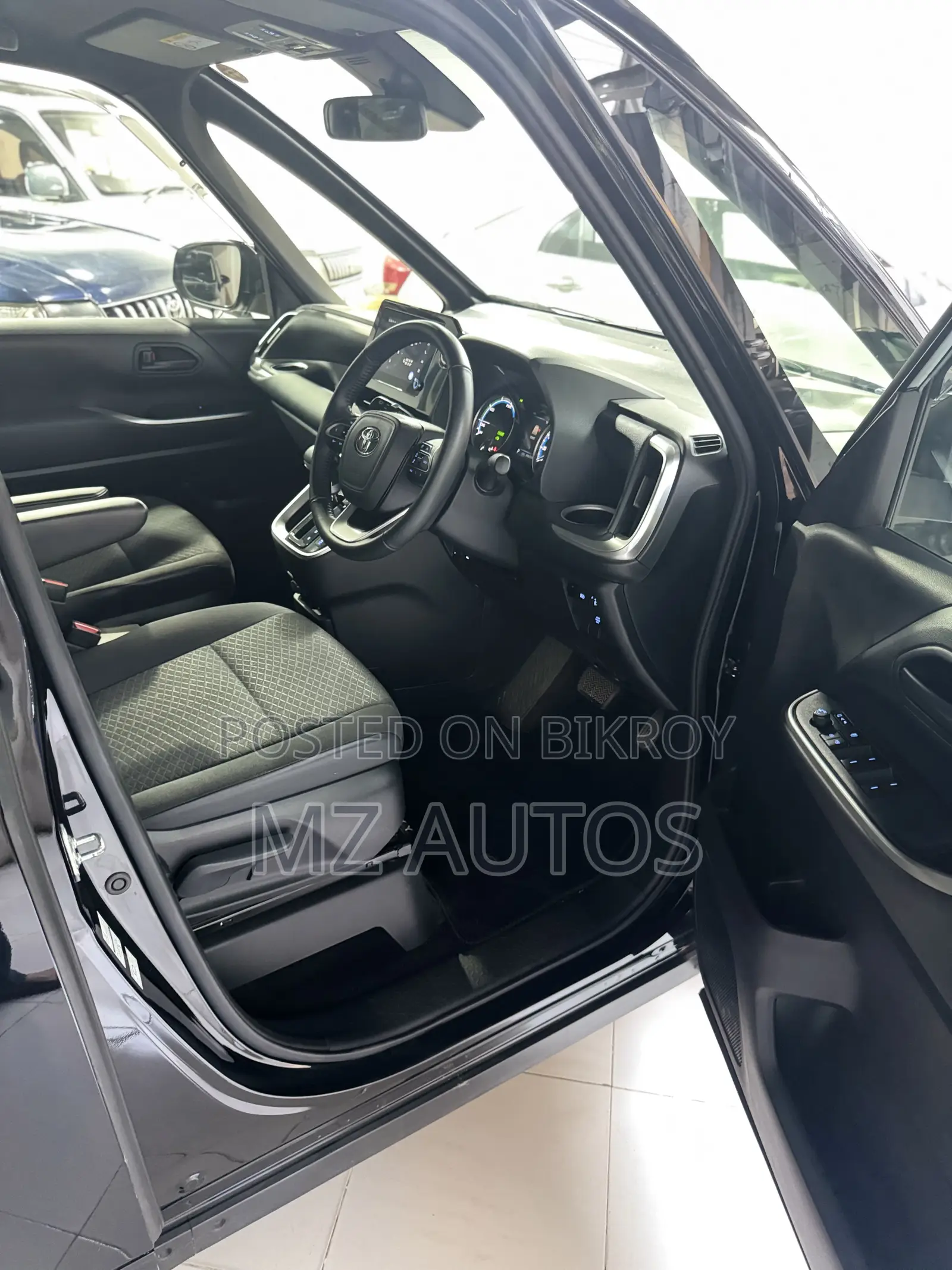 Toyota Voxy Hybrid S-G 2WD 7-Seater 2022 Black