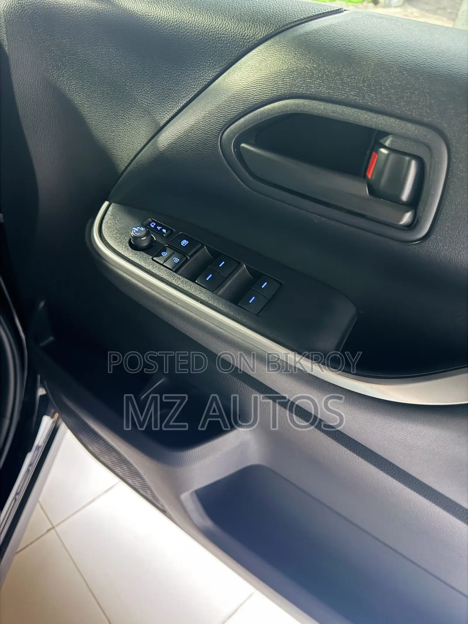 Toyota Voxy Hybrid S-G 2WD 7-Seater 2022 Black