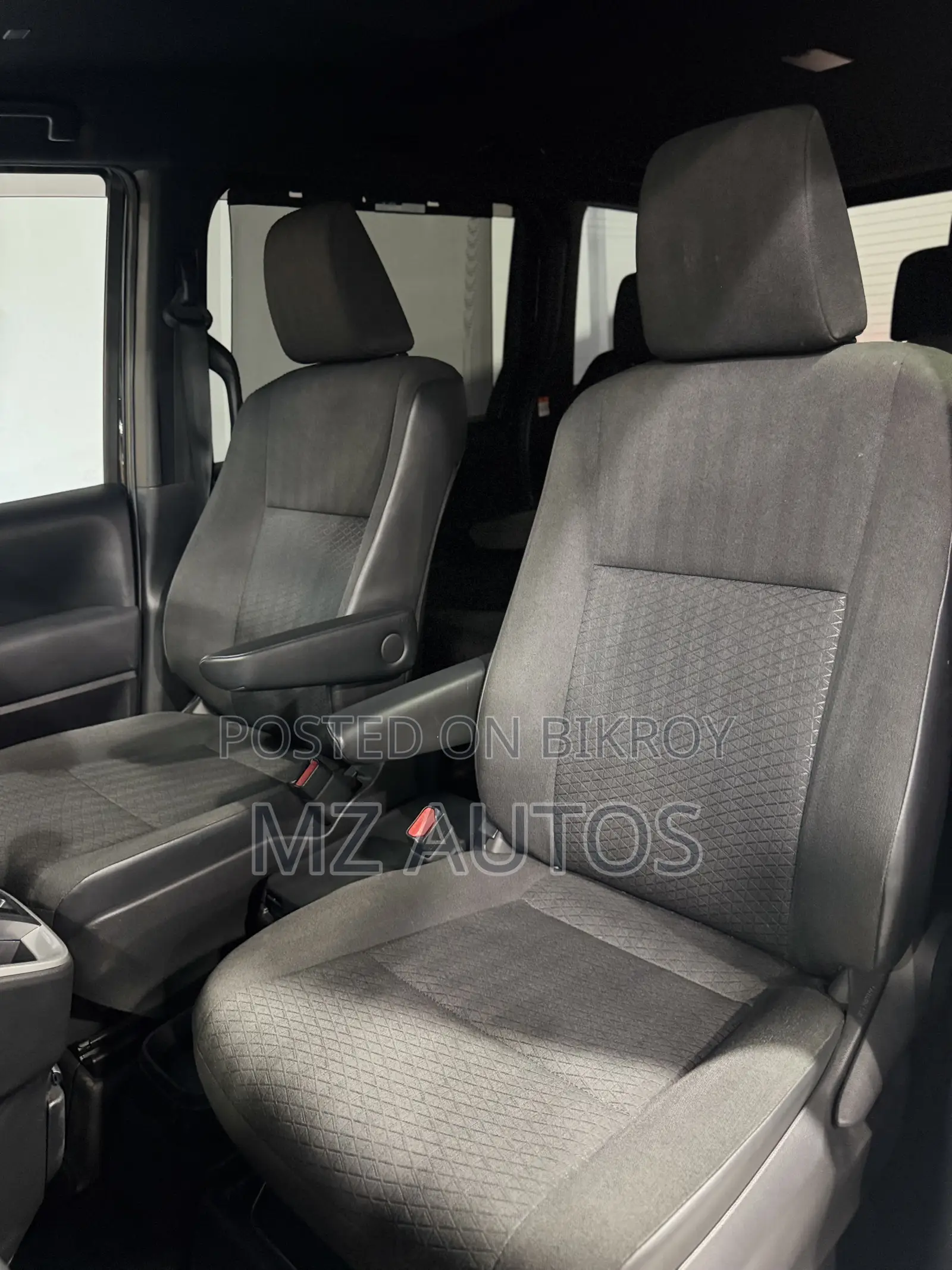 Toyota Voxy Hybrid S-G 2WD 7-Seater 2022 Black