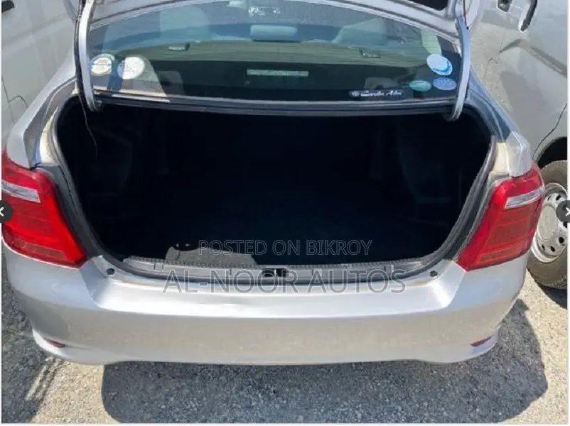Toyota Axio 2021 Silver