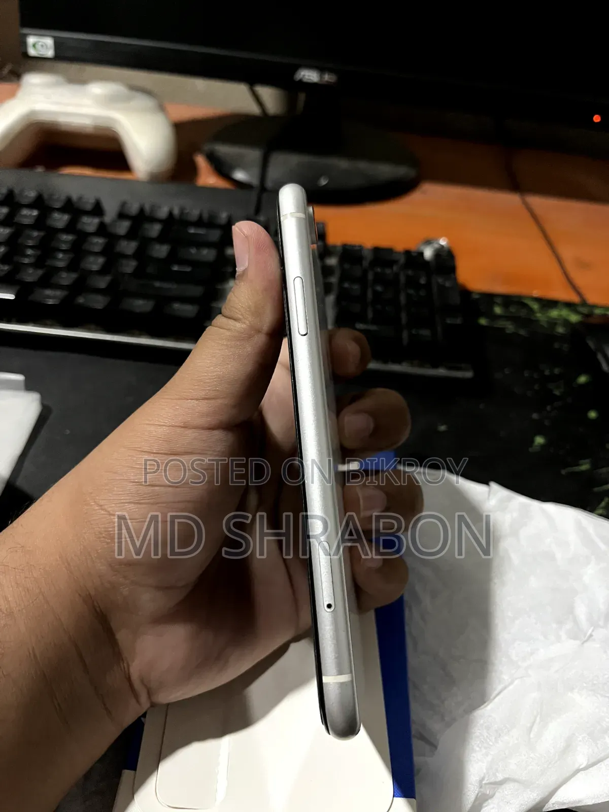 Apple iPhone XR 64 GB White