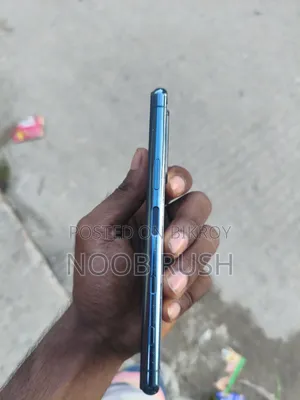 সনি এক্সপেরিয়া ৫ ১২৮ জিবি ব্লু