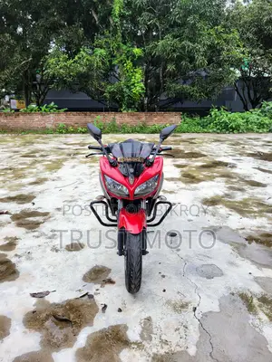 Yamaha YZF-R ২০২১ লাল