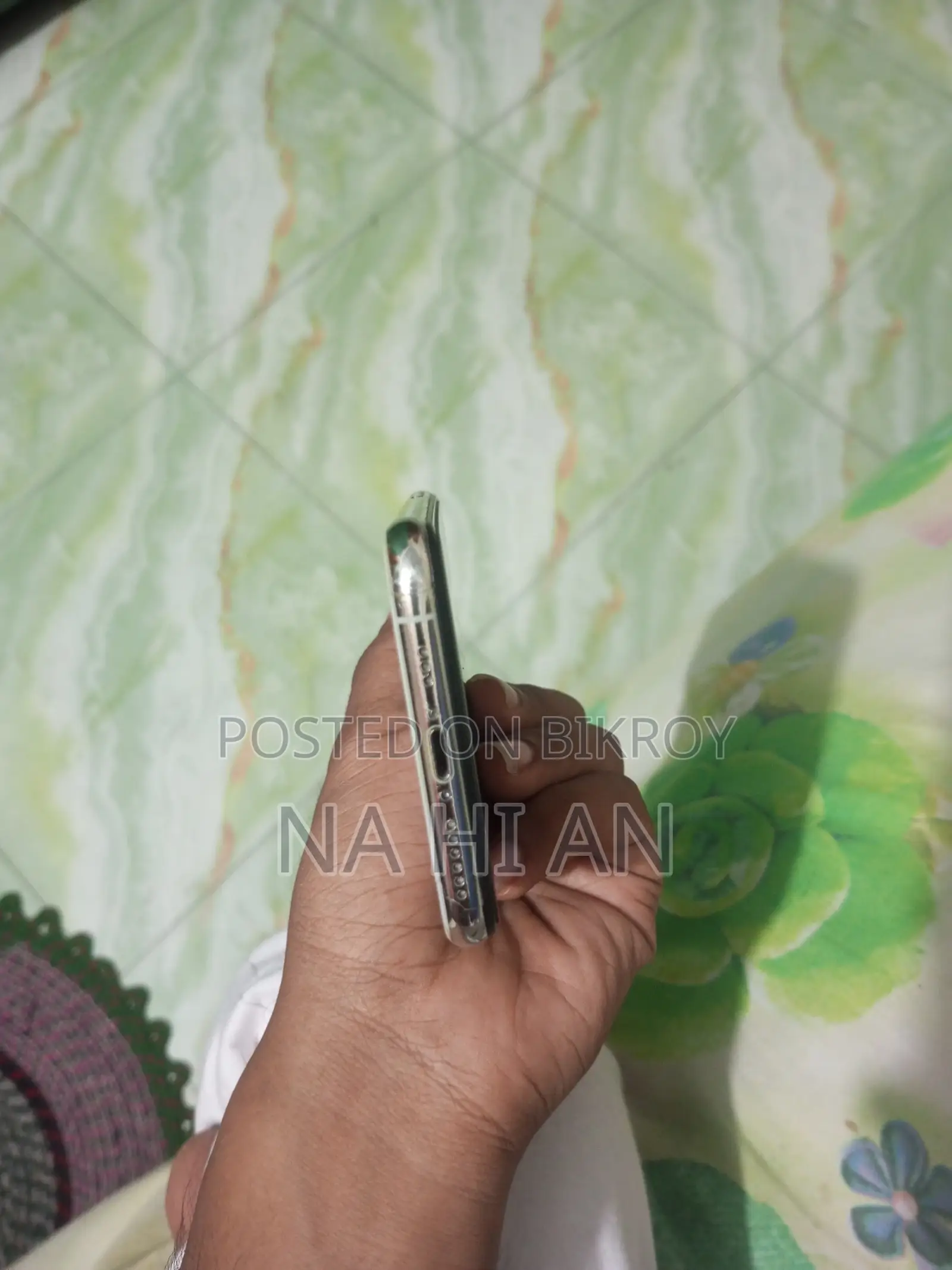 অ্যাপল আইফোন এক্সএস ৬৪ জিবি সাদা