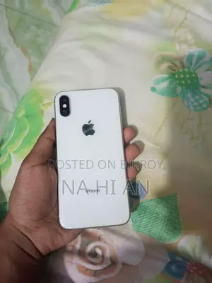 অ্যাপল আইফোন এক্সএস ৬৪ জিবি সাদা