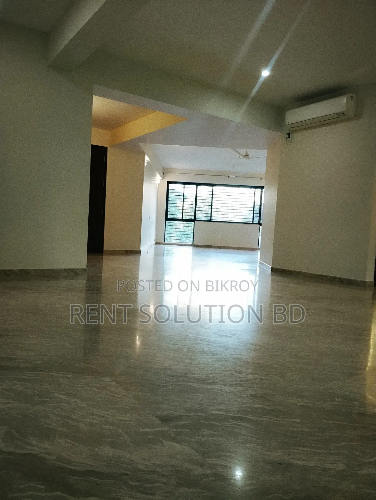 4 Bedroom Apartment in Gulshan for Rent