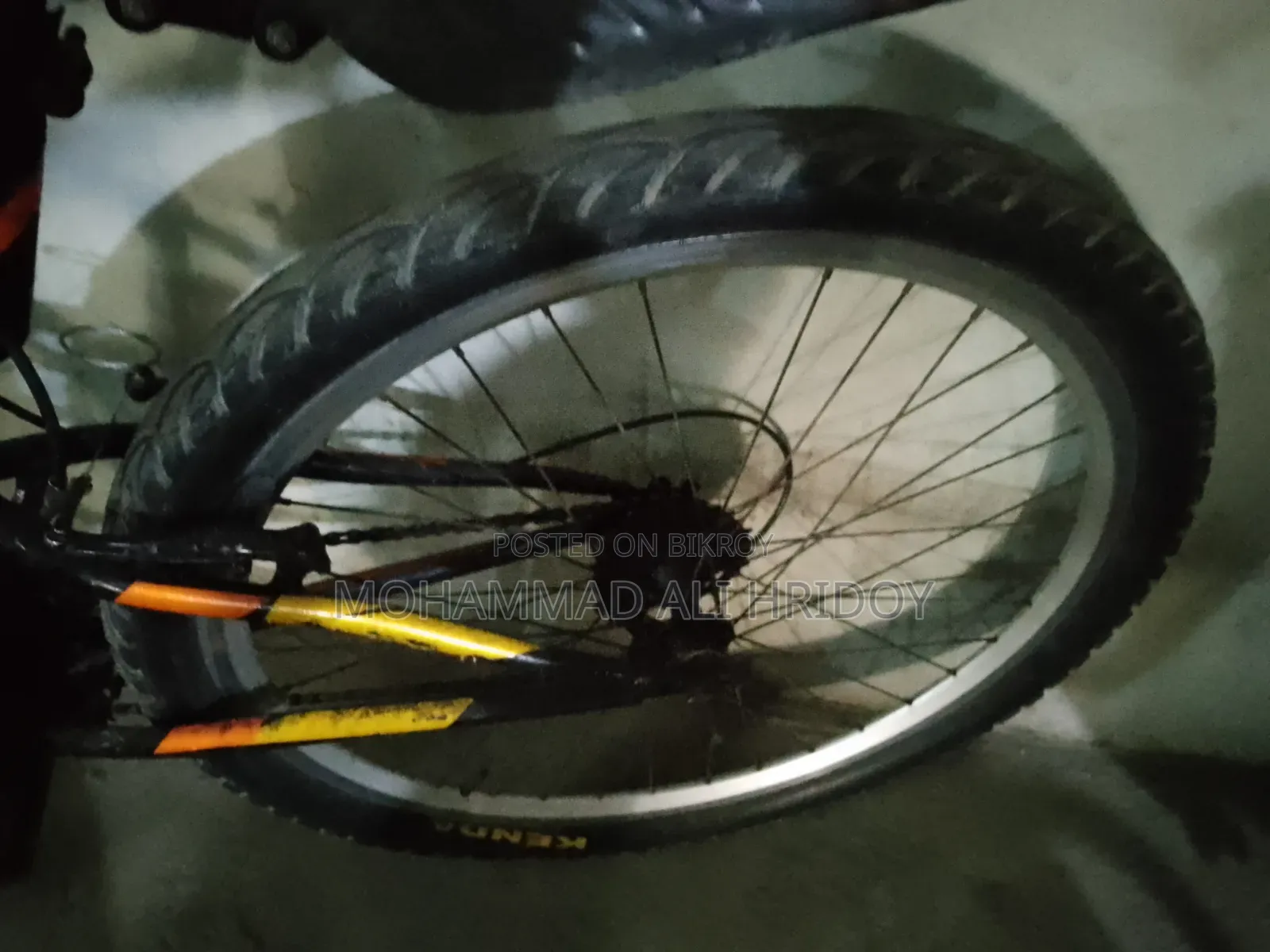 সাইকেলটা দেখতে নতুনের মত