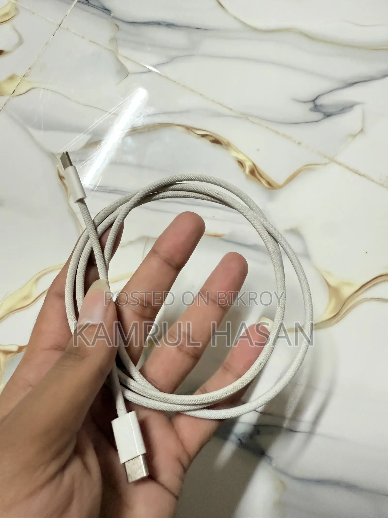 16 Pro Max Cable