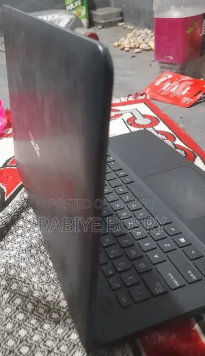 Laptop ASUS ASUSPRO B9440UA 4GB Intel Core I3 HDD+SSD 128GB