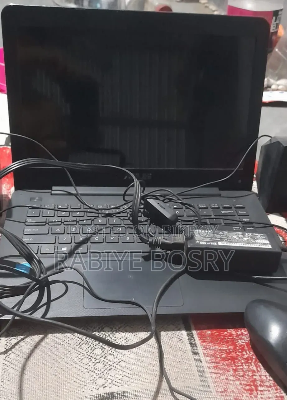 Laptop ASUS ASUSPRO B9440UA 4GB Intel Core I3 HDD+SSD 128GB