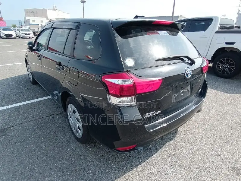 Toyota Corolla Fielder 2021 Black
