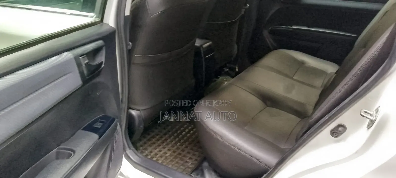 Toyota Corolla Fielder 2013 Off white
