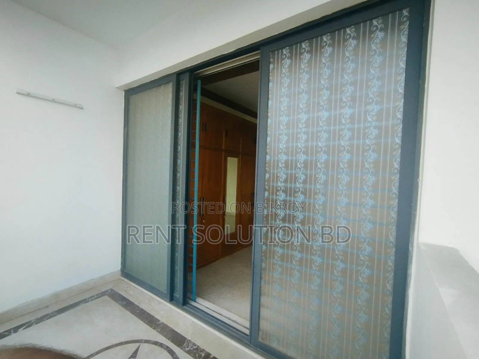 Gorgeous Semi Furnished Office / House Rent at Gulshan 2
