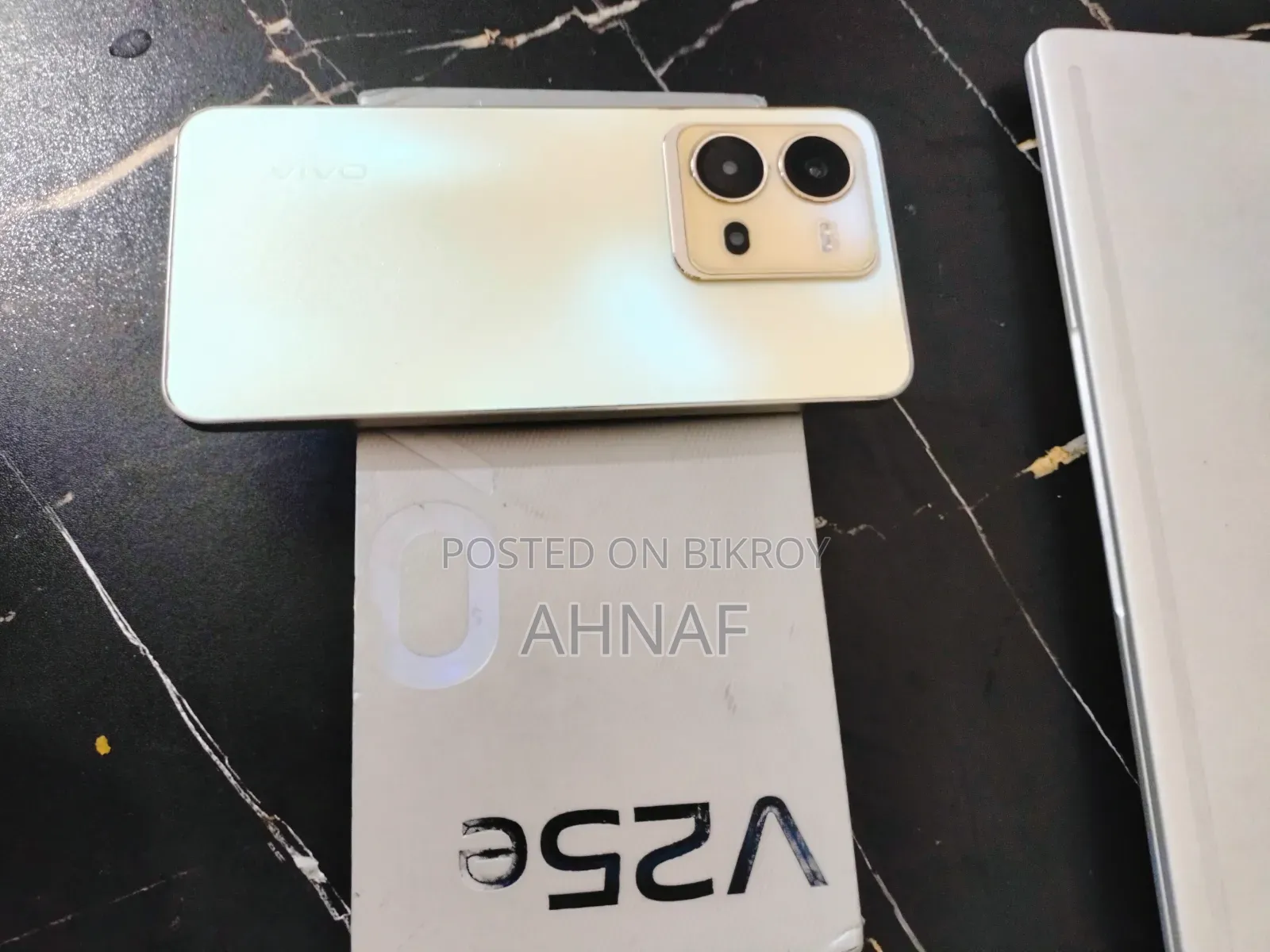 Vivo V25e 128 GB Rose Gold